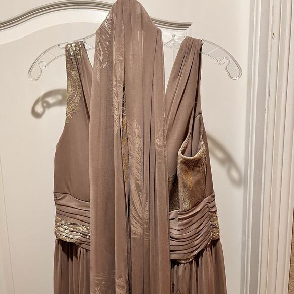 NWOT taupe Patra Foil Print Chiffon Gown with scarf size 14 - Picture 6 of 10